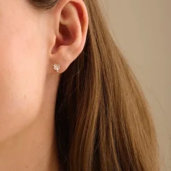 Mini Clover Earsticks Forgyldt Sølv Øreringe fra Pernille Corydon