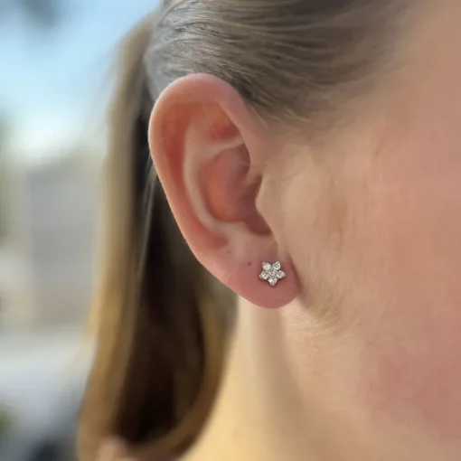 Star 14 Karat Guld Ørestikker fra Henrik Ørsnes Design med Brillanter 0,50 Carat W/SI